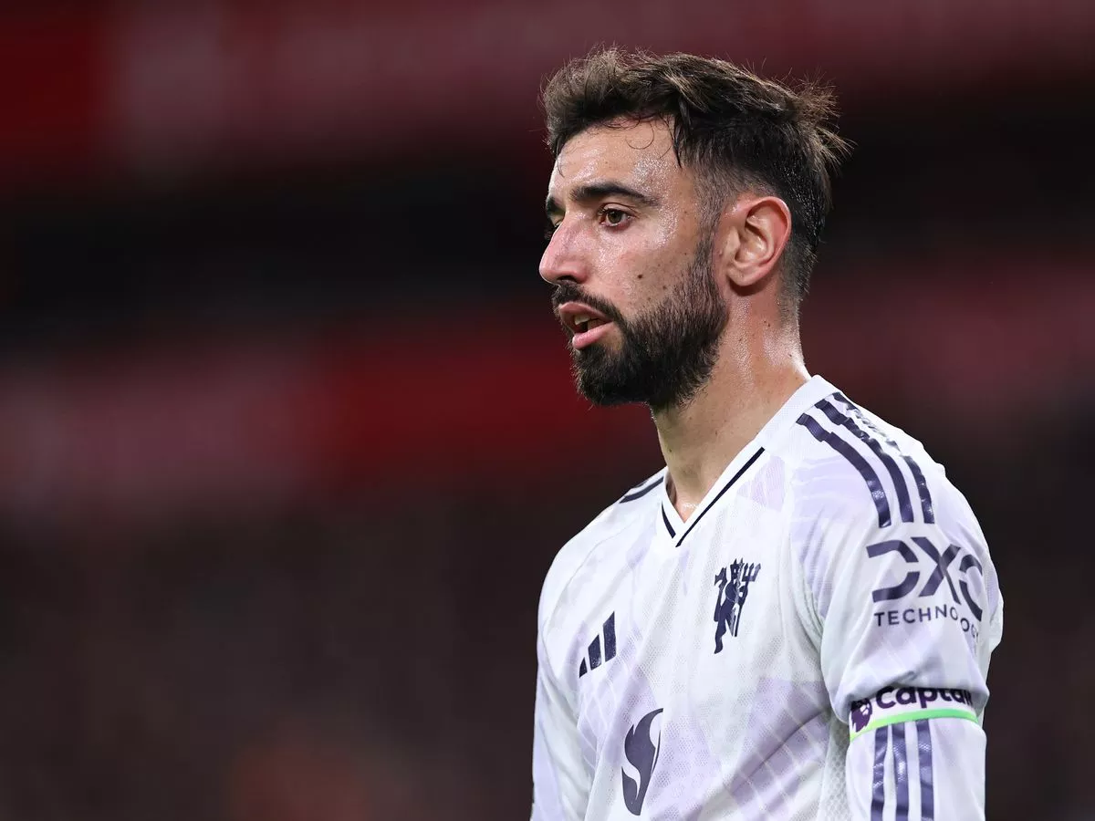 Bruno Fernandes' Man Utd exit plan in doubt as secret release clause details come to light