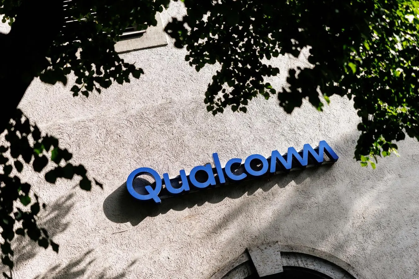 Qualcomm Readies Rack-Scale AI With New Chips And Roadmap