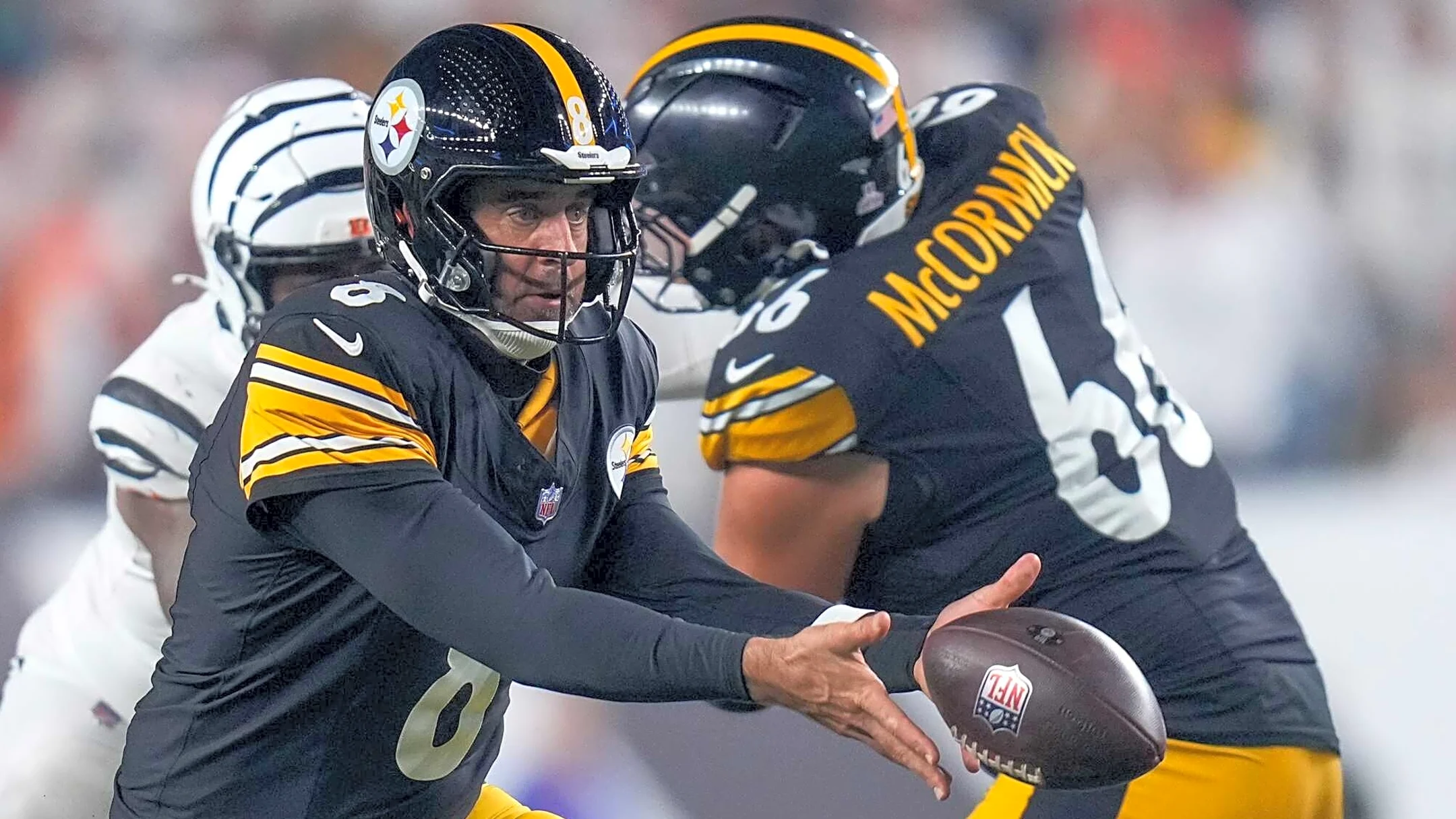 Steelers open to retaining Aaron Rodgers for 2026