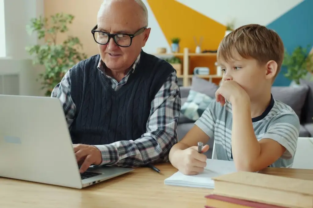 Kelowna participates in Media Literacy Week, unveiling new digital newsletter