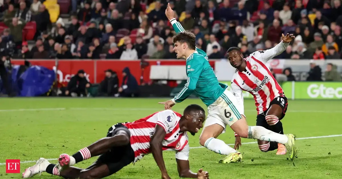 Liverpool’s poor run continues with fourth consecutive Premier League defeat as Brentford beat defending champions