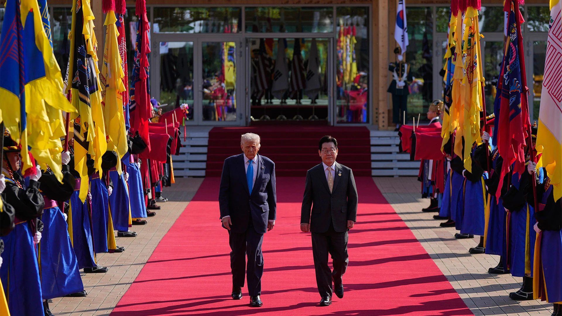 Trump visits South Korea to advance trade talks