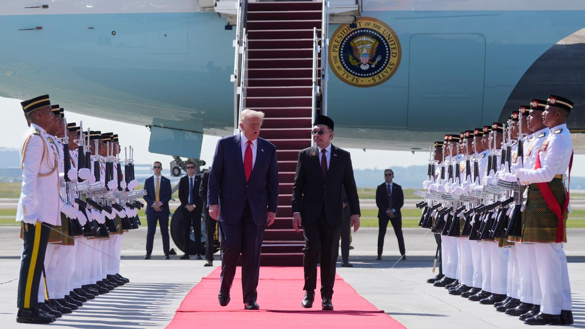 Donald Trump lands in Malaysia to sign peace deal ahead of ASEAN summit
