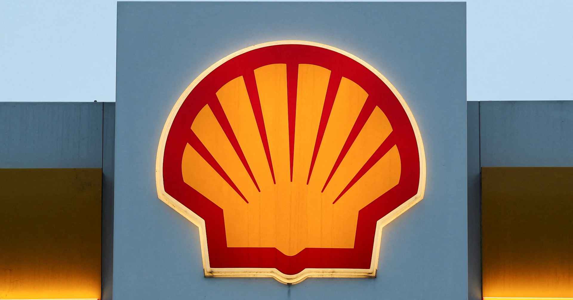 Shell third-quarter profit beats expectations at $5.4 billion
