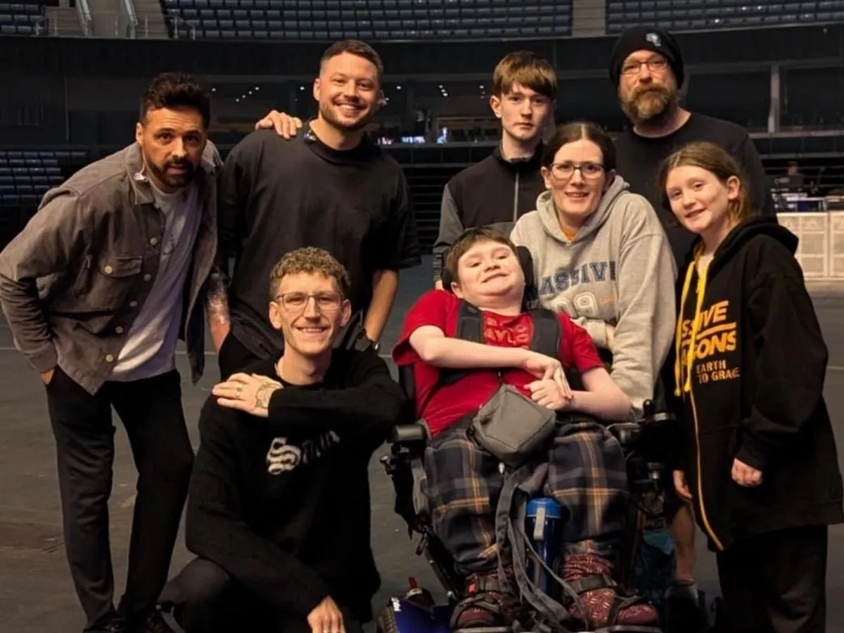 Seriously-ill schoolboy overjoyed to meet sea shanty singer Nathan Evans at sell-out Hydro gig