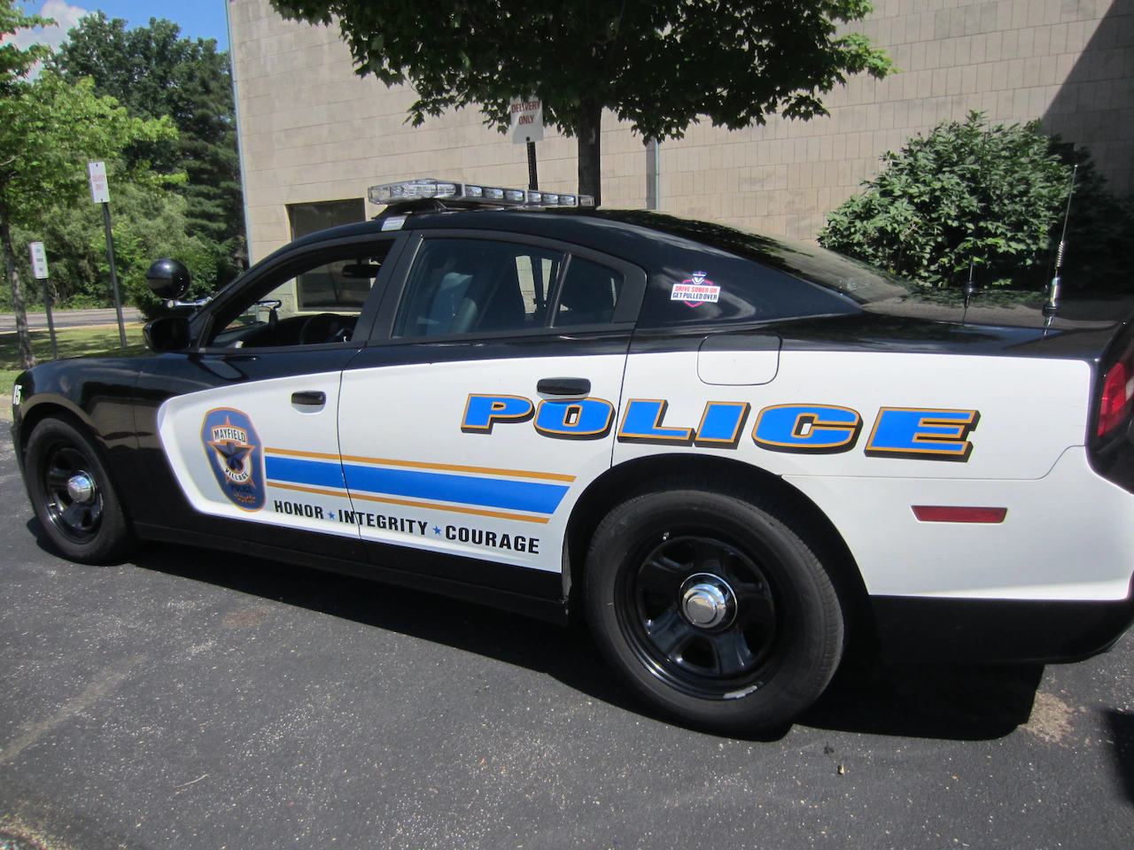 Man demands money from business for wasting his time: Mayfield Police Blotter
