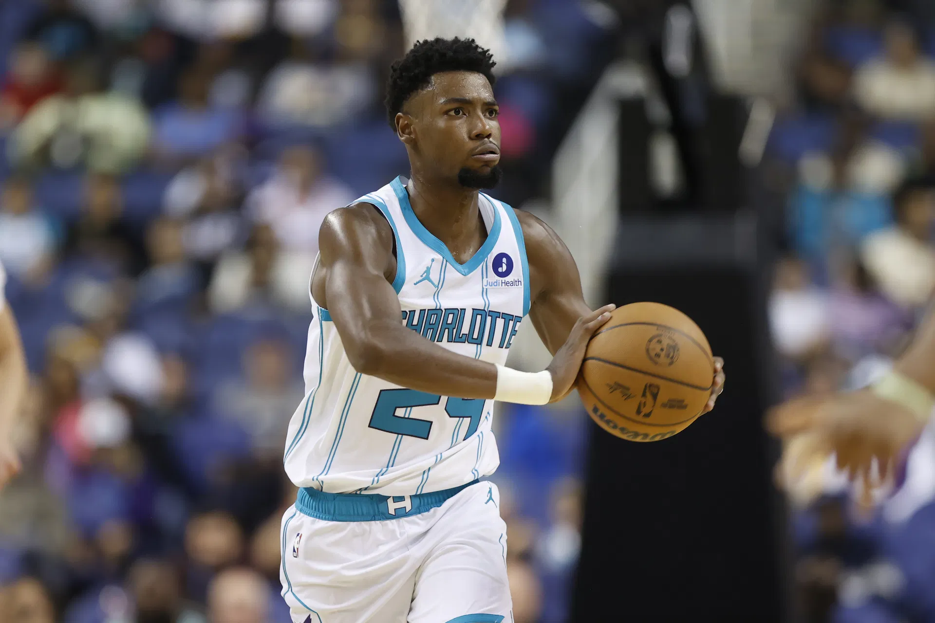 What Happened to Brandon Miller? Hornets Star Abruptly Exiting Mid-Game vs 76ers Explored