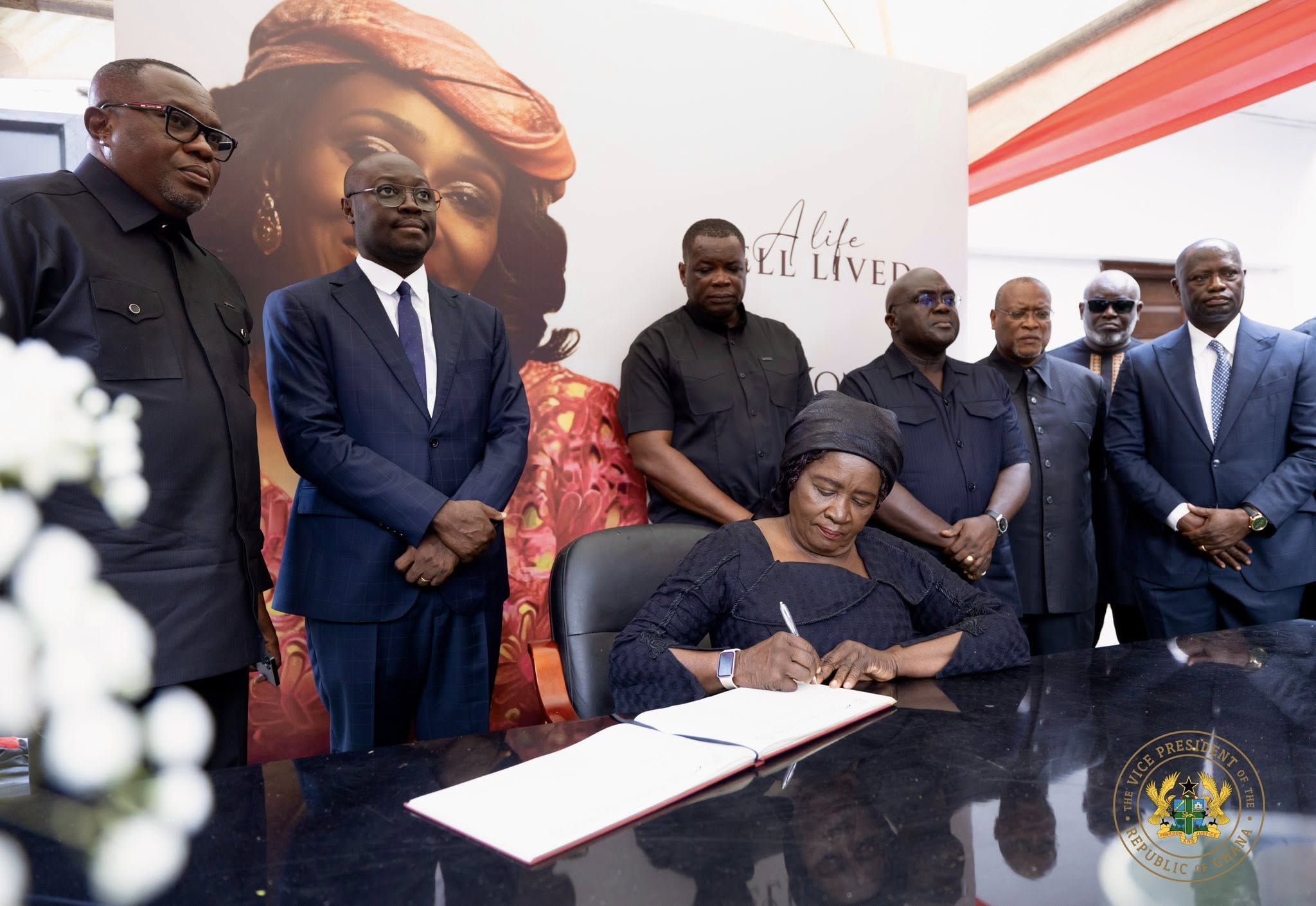 Vice President leads gov’t delegation to console Nana Konadu’s Family