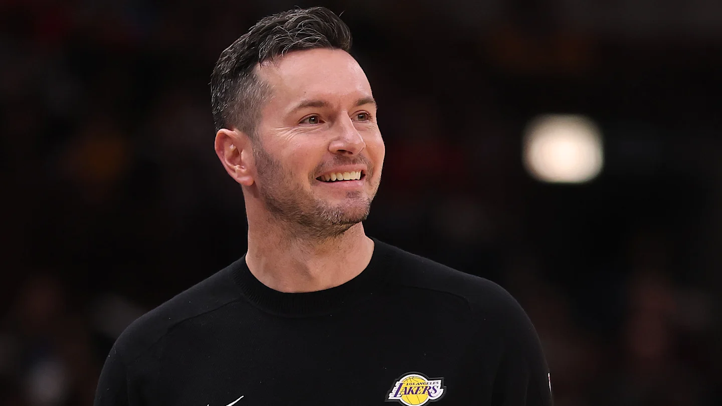 Lakers stumble into the positional battle they desperately need