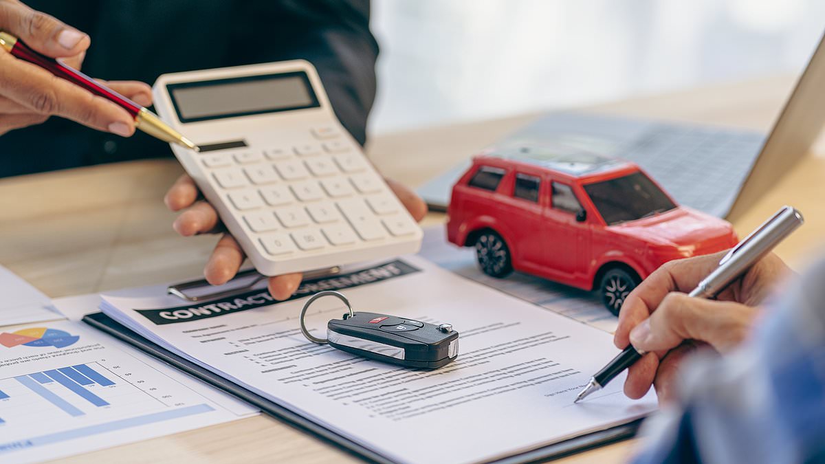 Lloyds accused of 'frustrating' motor finance payouts