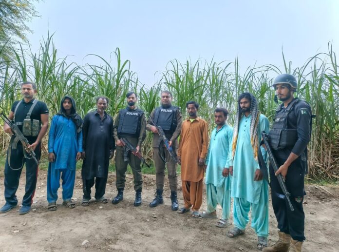 Punjab Police rescues five kidnapped citizens from Katcha dacoits in Rajanpur