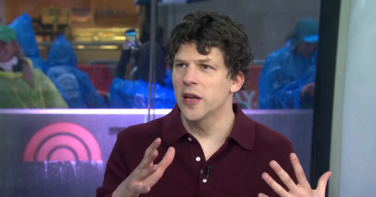 Jesse Eisenberg Says He's Donating Kidney to Stranger: EXCLUSIVE