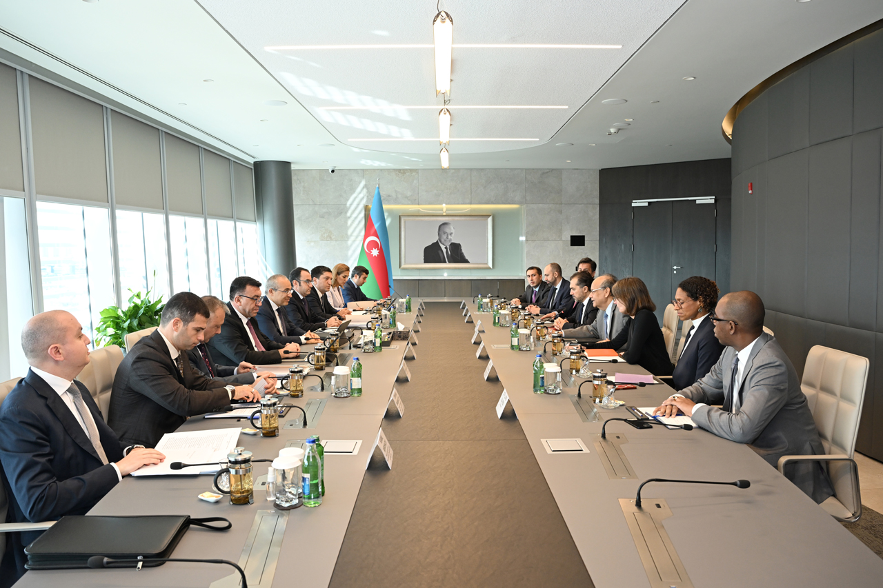 Azerbaijan, World Bank explore strategies to enhance business environment