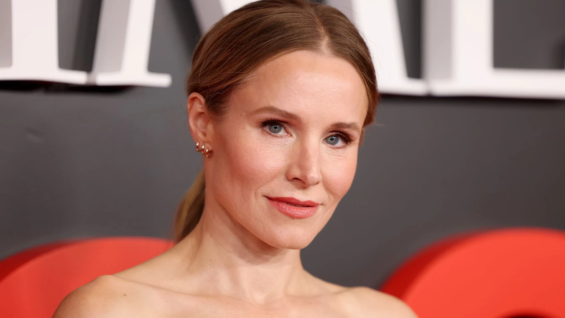 Kristin Bell reveals how husband Dax Shepard encouraged her to speak out about her depression