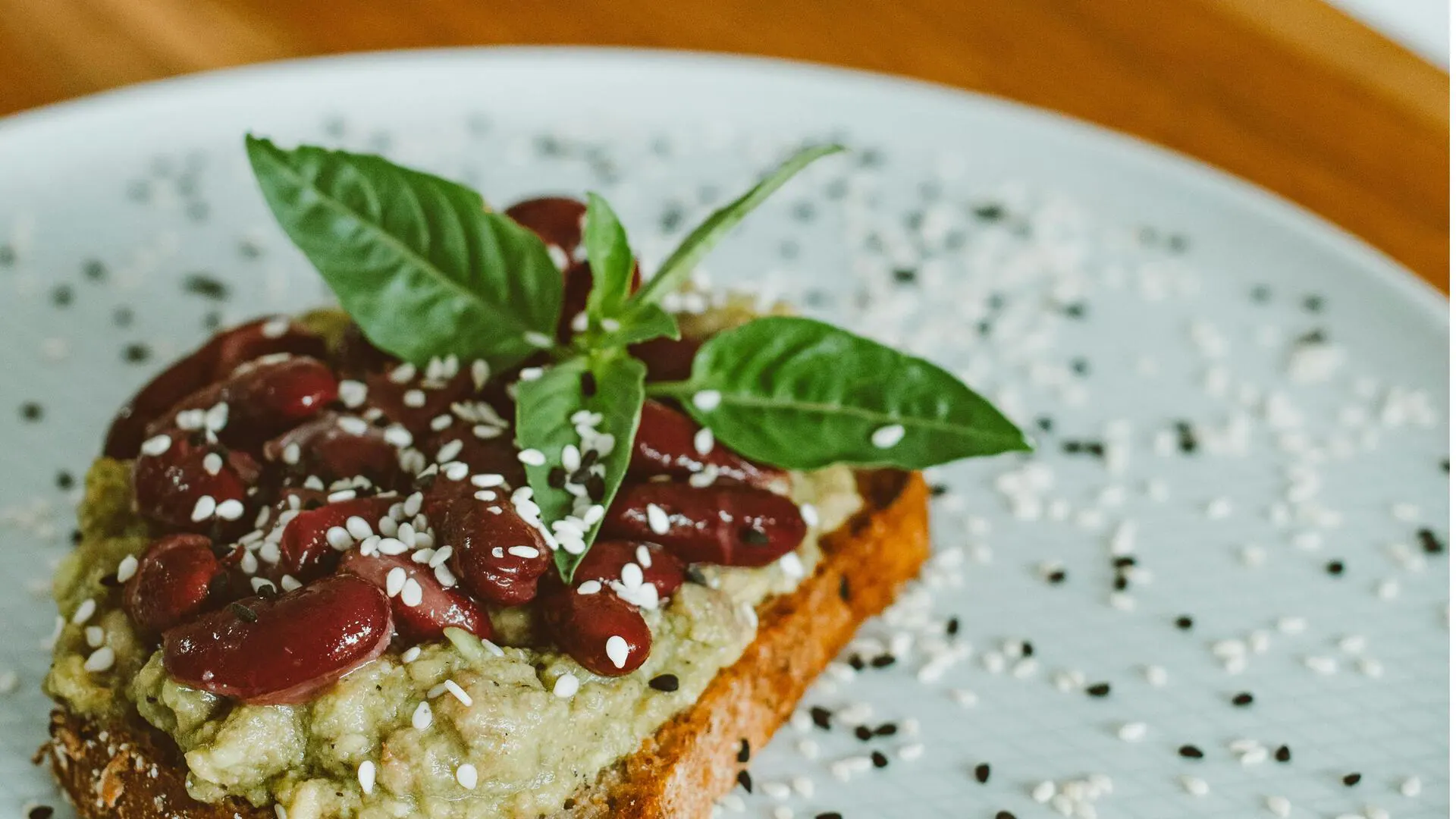 5 surprising health benefits of basil seeds