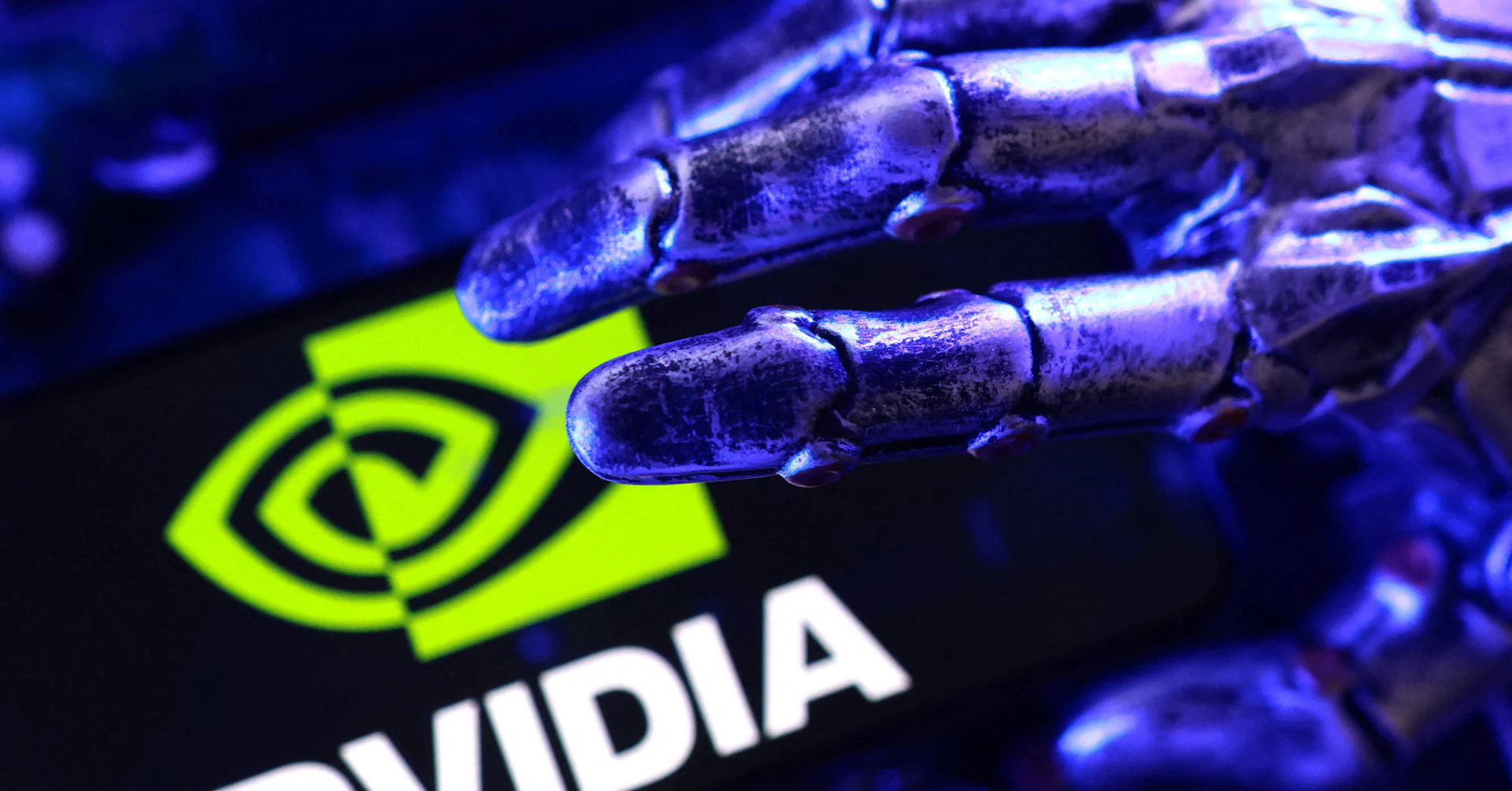 Giving Nvidia's Blackwell chip to China would slash US's AI advantage, experts say