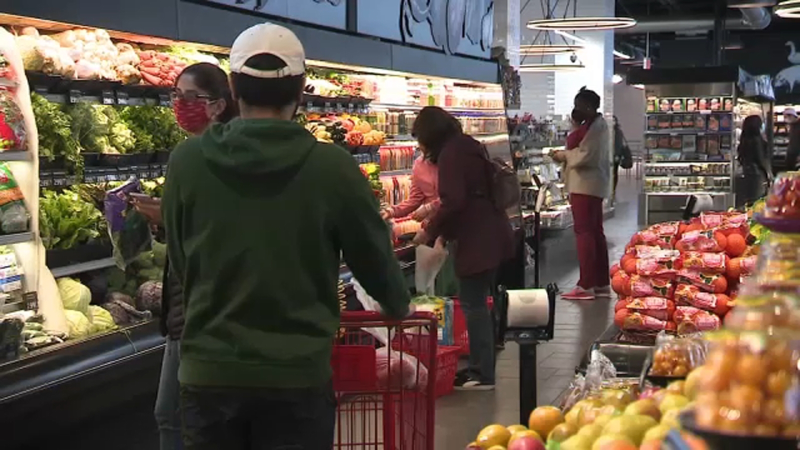 Policía de Barstow intensificará patrullajes en supermercados ante posible fin de ayuda alimentaria