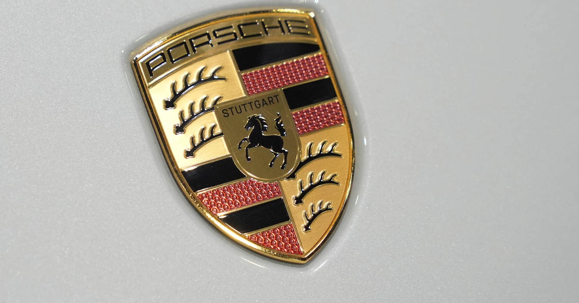 Porsche SE considers investing in Volkswagen's Everllence division, FT reports