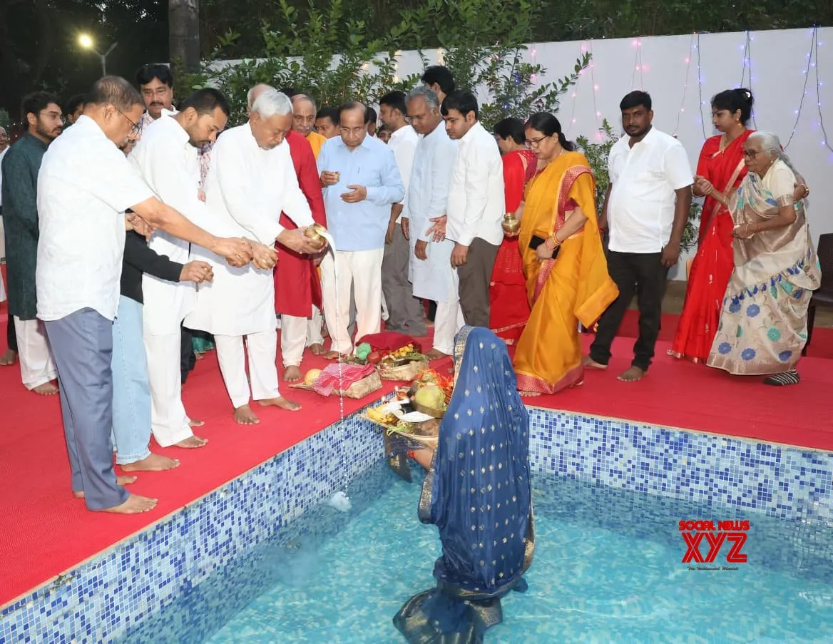 Bihar CM Nitish Kumar performs ‘Usha Arghya’, marking end of Chhath Puja