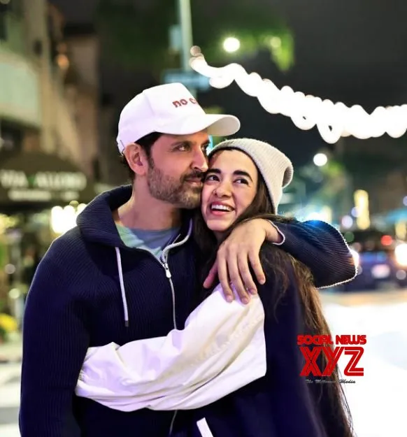 Hrithik Roshan, Saba Azad share loved-up pictures from their vacation