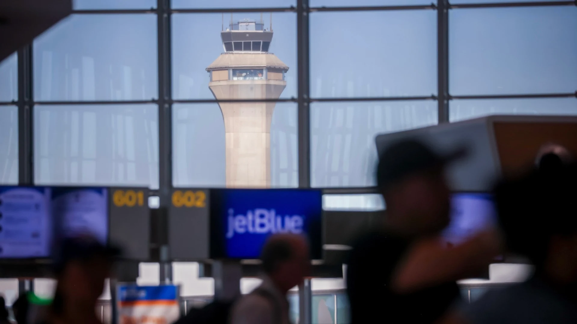 Air Traffic Controllers Just Missed Their First Paycheck-Here's What it Means for Travel