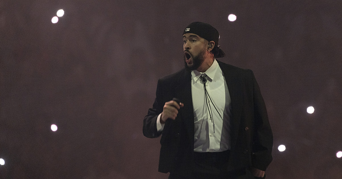 Fans Learn Spanish for Bad Bunny Super Bowl as George Strait Petition Grows