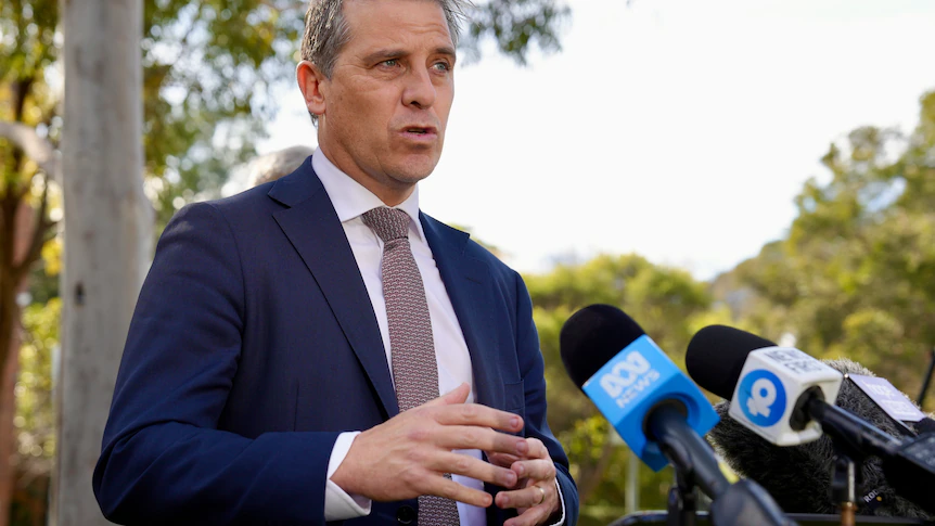 Two Sydney hospitals' gas lines cut in act of 'deliberate sabotage'