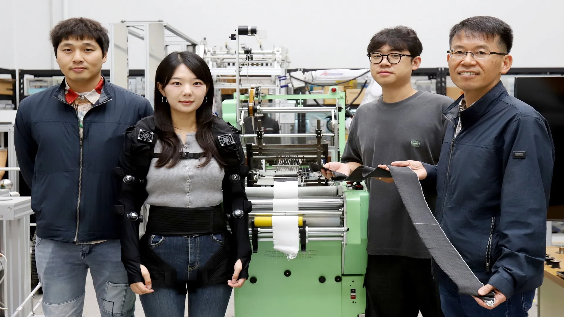 light fabric muscles bring lifelike motion to wearable robots