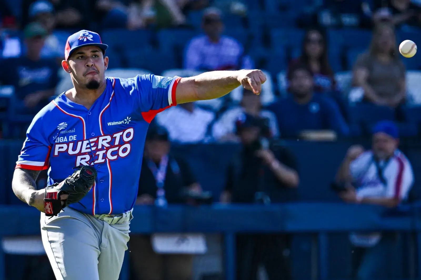 Red Sox Sign 6-Foot-7 Pitching Prospect