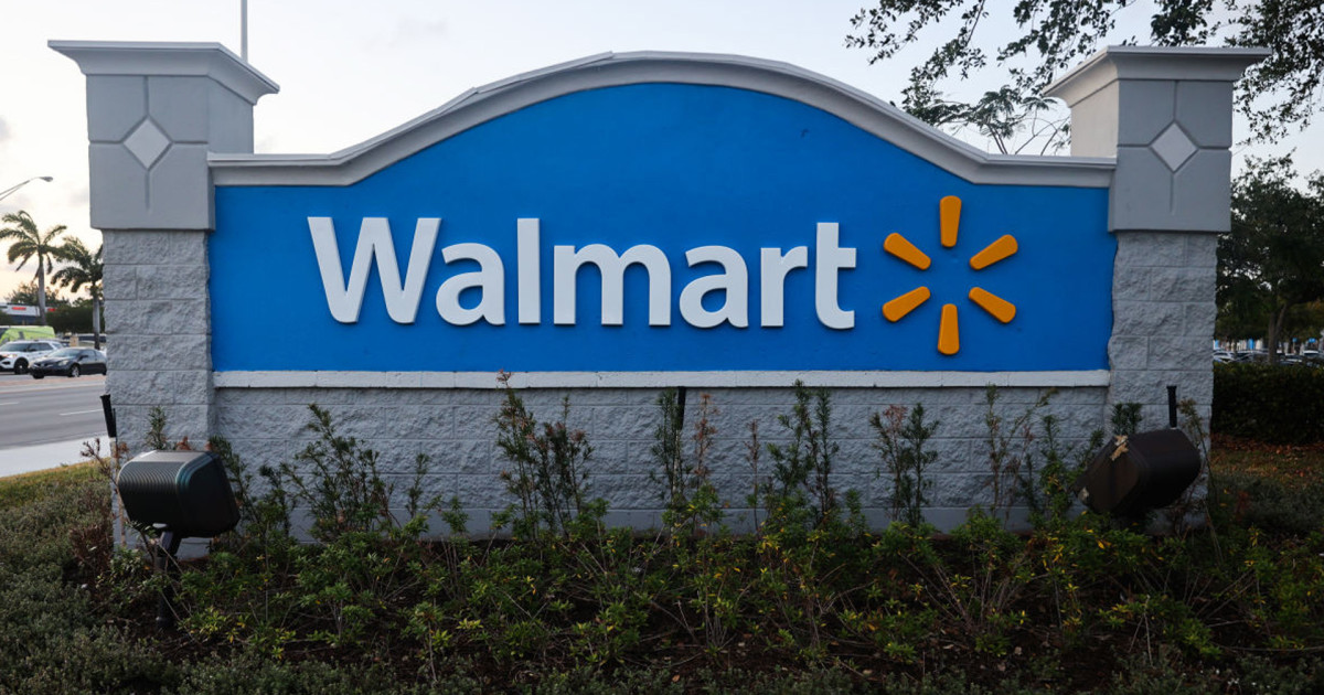 Walmart is selling a wireless gaming headset for $32