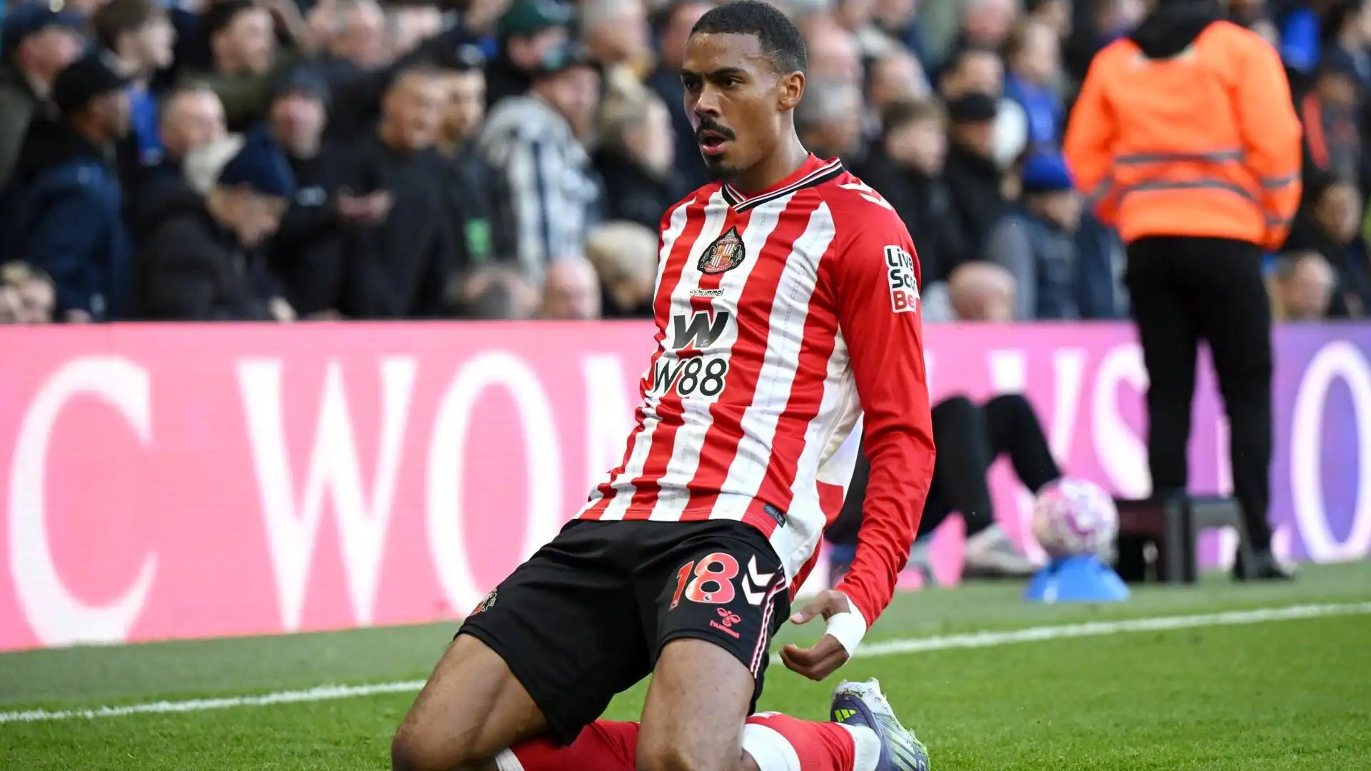 Premier League, Sunderland stun Chelsea 2-1 at Stamford Bridge: Stats