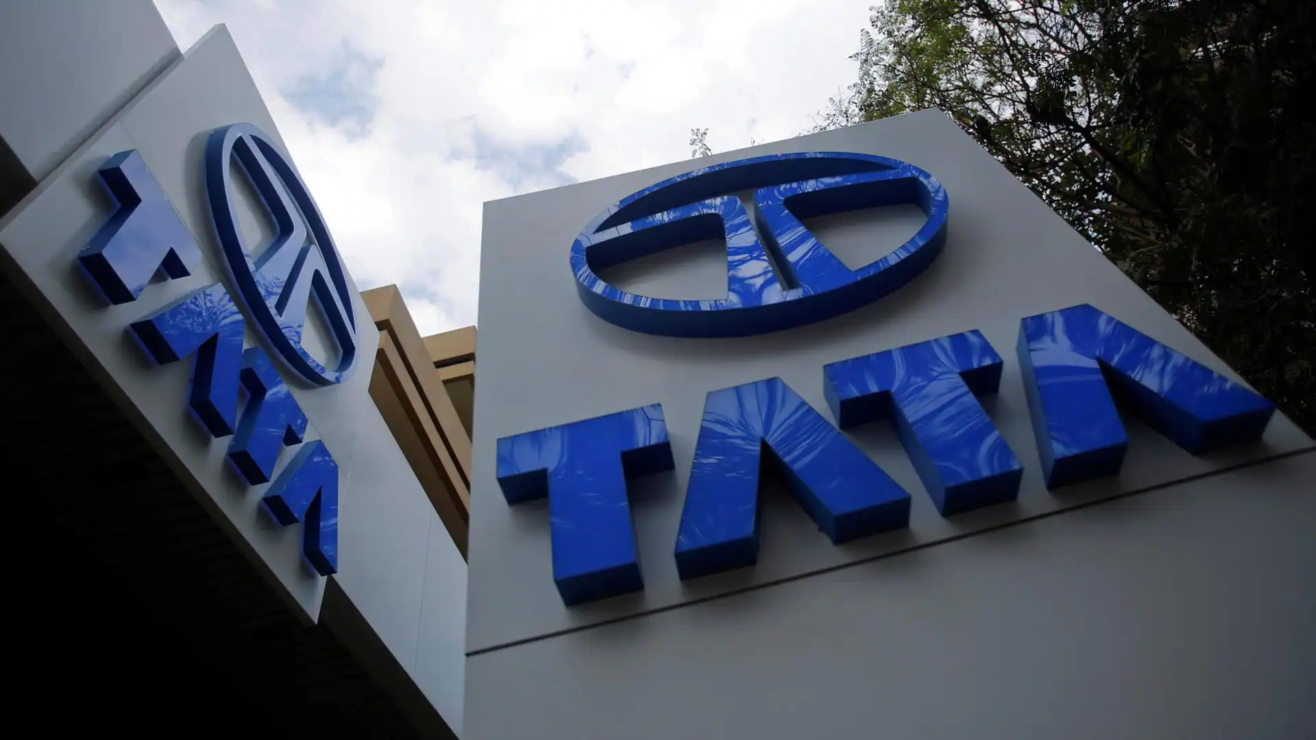 Tata Sons to sell bonds worth $330M: Should you buy?