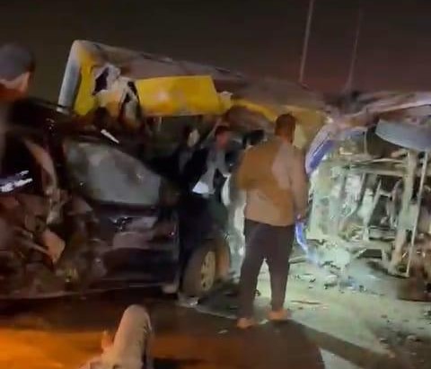 Two killed, 42 injured in multi-vehicle crash on Cairo-Suez Desert Road