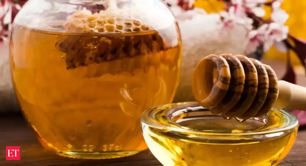 6 benefits of drinking honey every morning