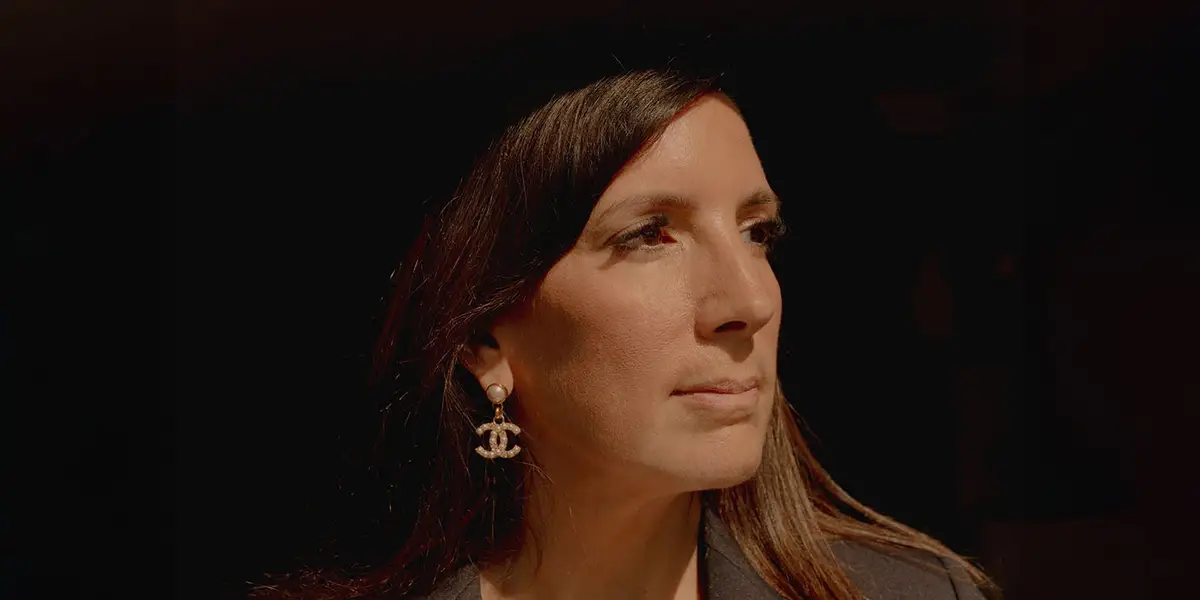 Becoming a Millionaire Made Lisa Johnson Doubt Friendships, Lose Trust