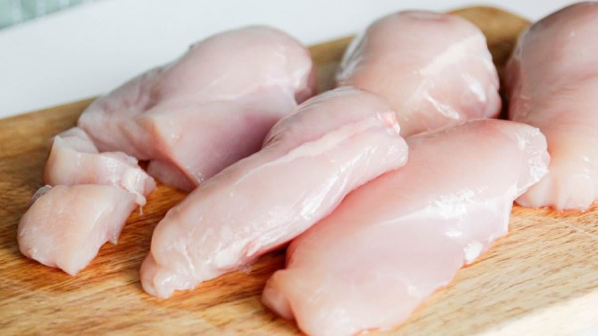 Urgent recall for nearly 5 million pounds of chicken that may contain pieces of METAL that can slice throats