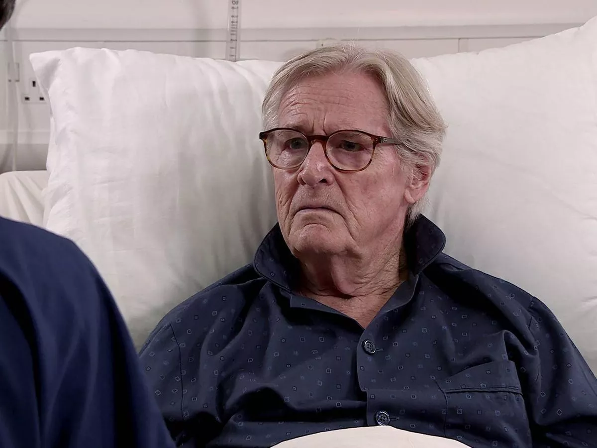 Coronation Street taken off TV in huge shake-up and fans are devastated