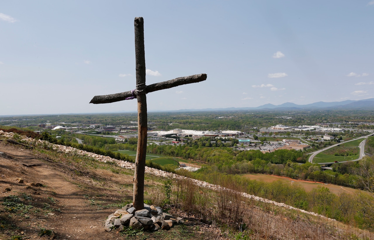 Religious chaplains in Ohio schools? New bill sparks debate