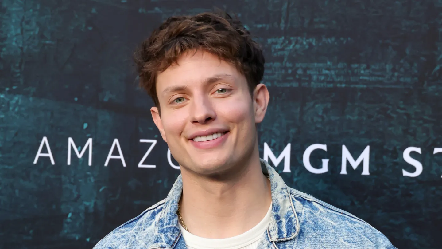 Matt Rife’s Laugh Factory Show Hosts Sydney Sweeney, Scooter Braun