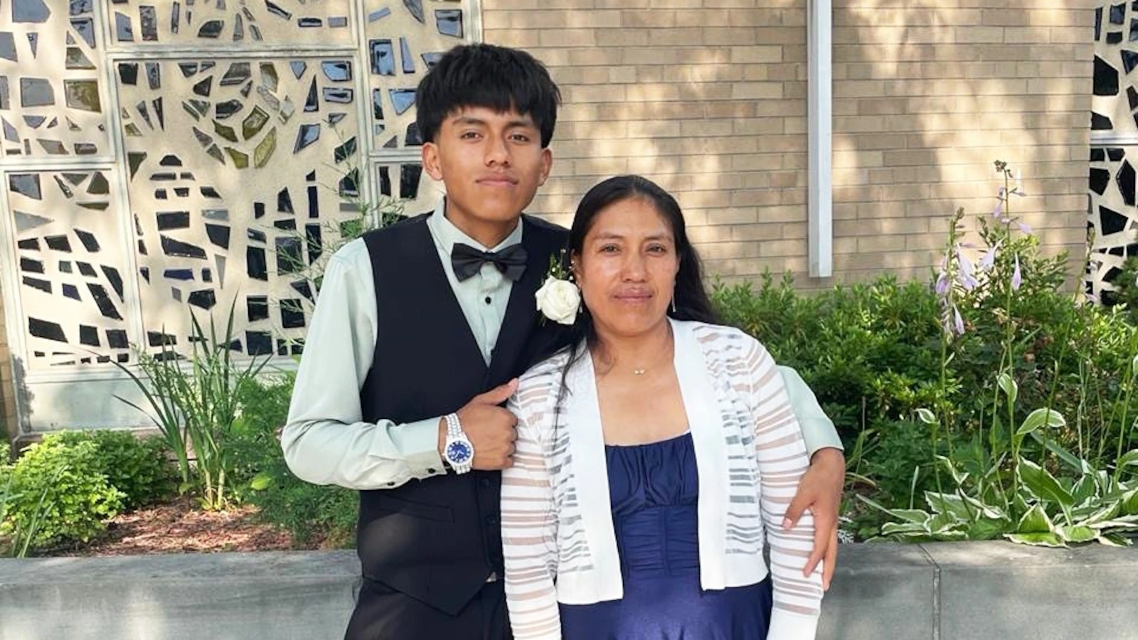 Detention of minors after rollback of protections sparks concern from immigrant advocates