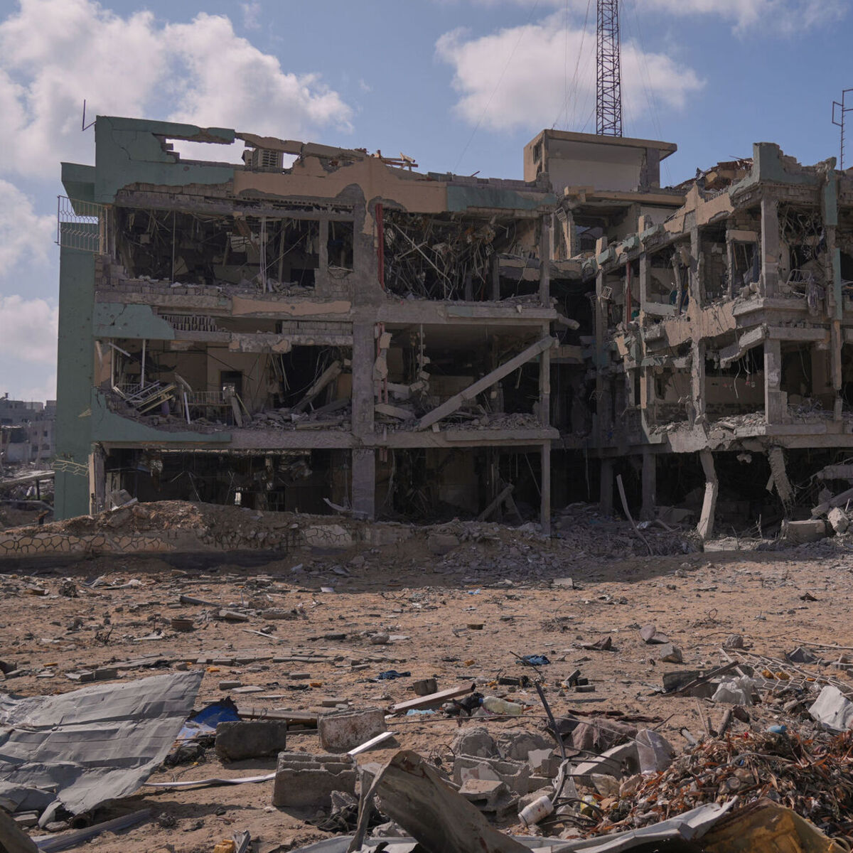 Seven seriously ill children brought from Gaza to Ireland for treatment