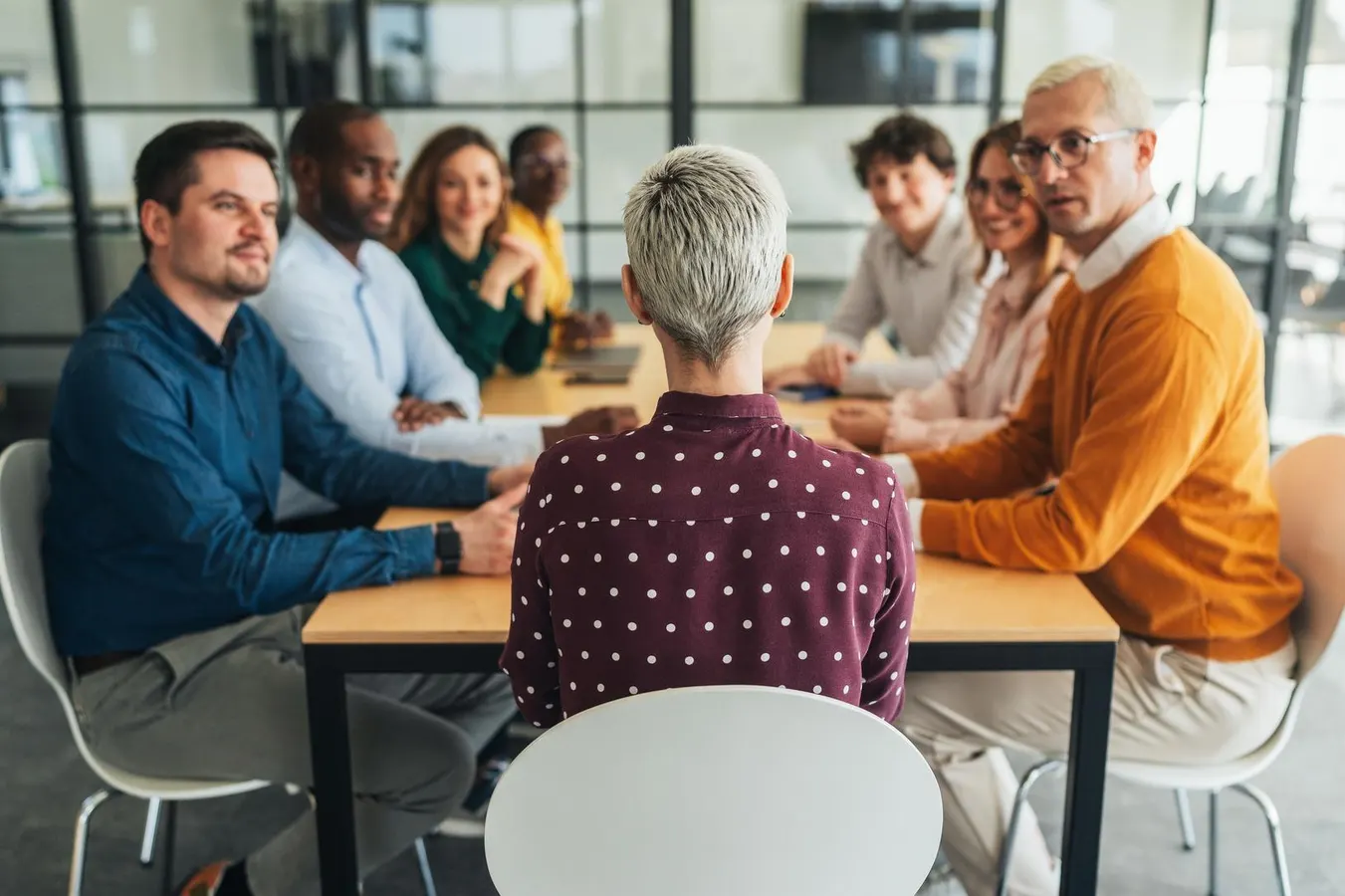 The First 5 Minutes Of Your Team Meeting Determine Everything