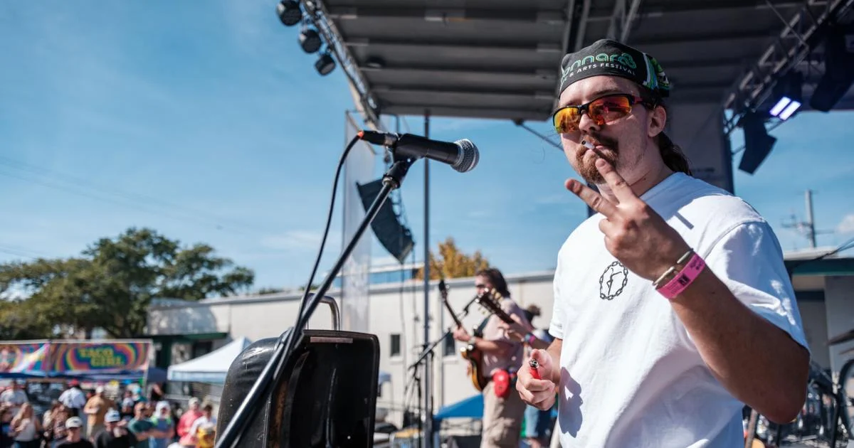 Band cooking hot dogs on Charleston concert stage goes viral