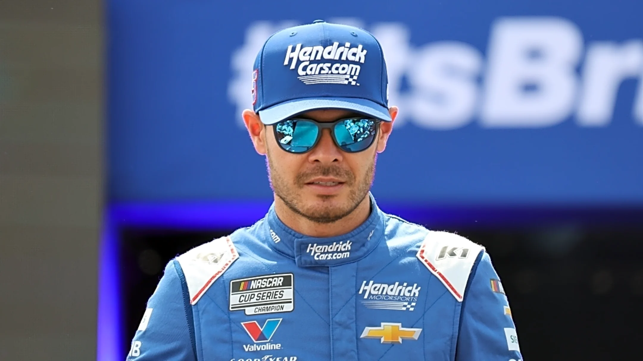 Kevin Harvick reacts to Kyle Larson comments on NASCAR championship experience ahead of Phoenix