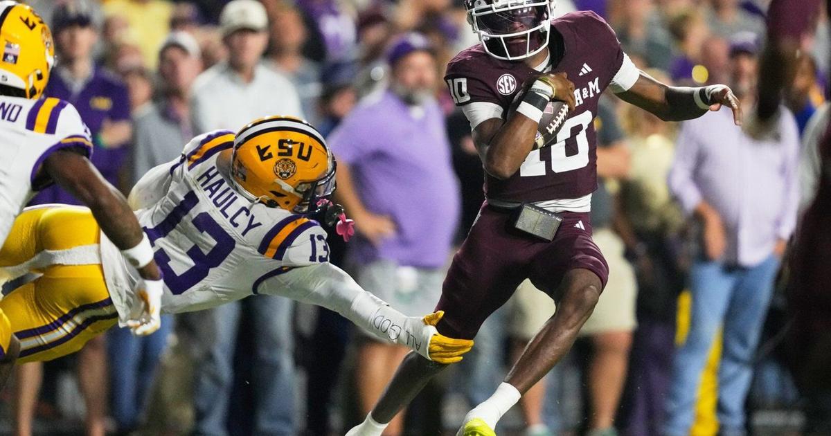 Reed produces 4 TDs and No. 3 Texas A&M races away from No. 20 LSU, 49-25