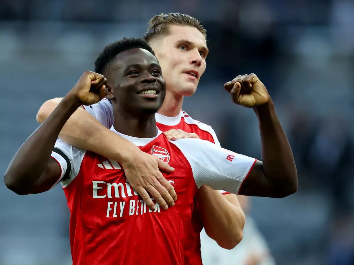 Bukayo Saka tells Viktor Gyokeres what he's still got to do to fit in at Arsenal