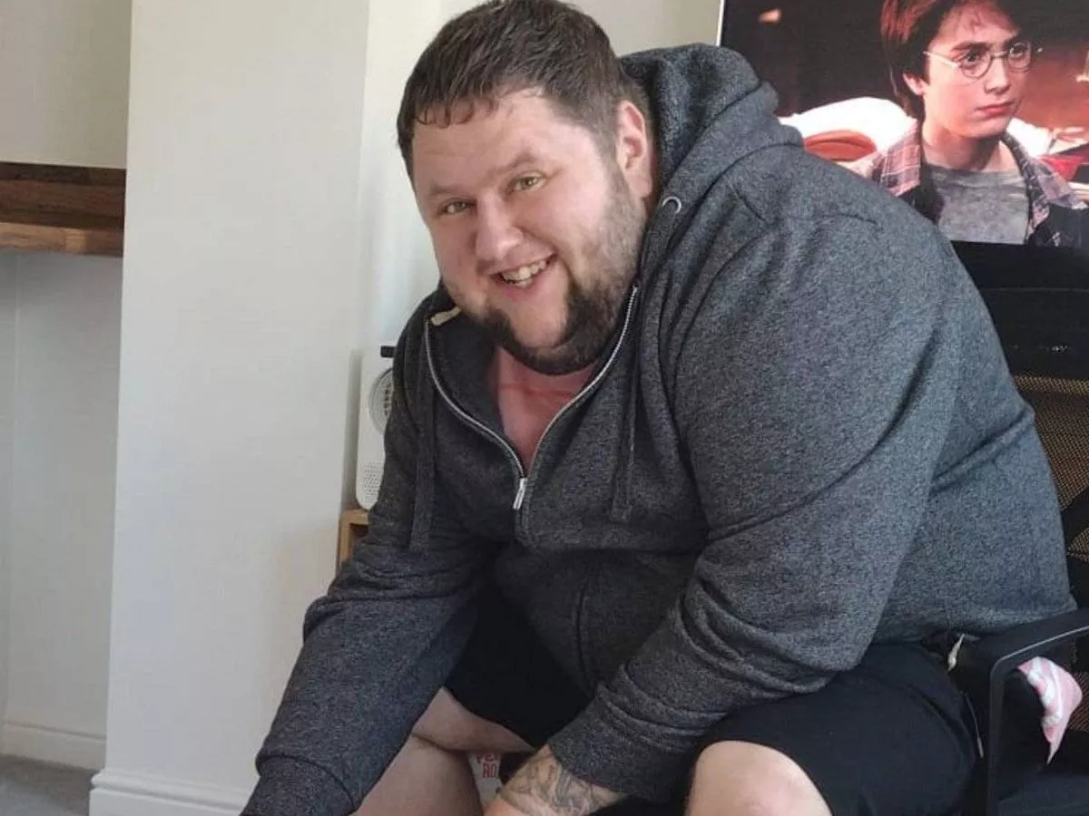 Man who tried for baby for 8 years suddenly dies on holiday celebrating first child