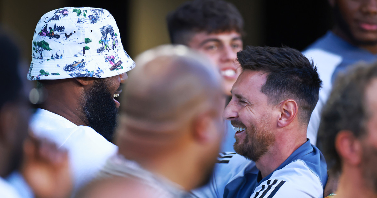 Lionel Messi Salutes LeBron James & Novak Djokovic in Classy Gesture