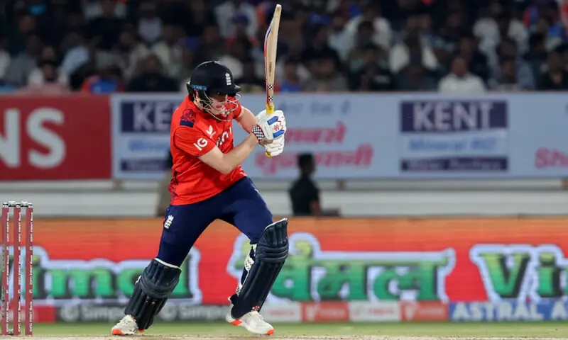 Brilliant Brook century lifts England to 223 in first NZ ODI