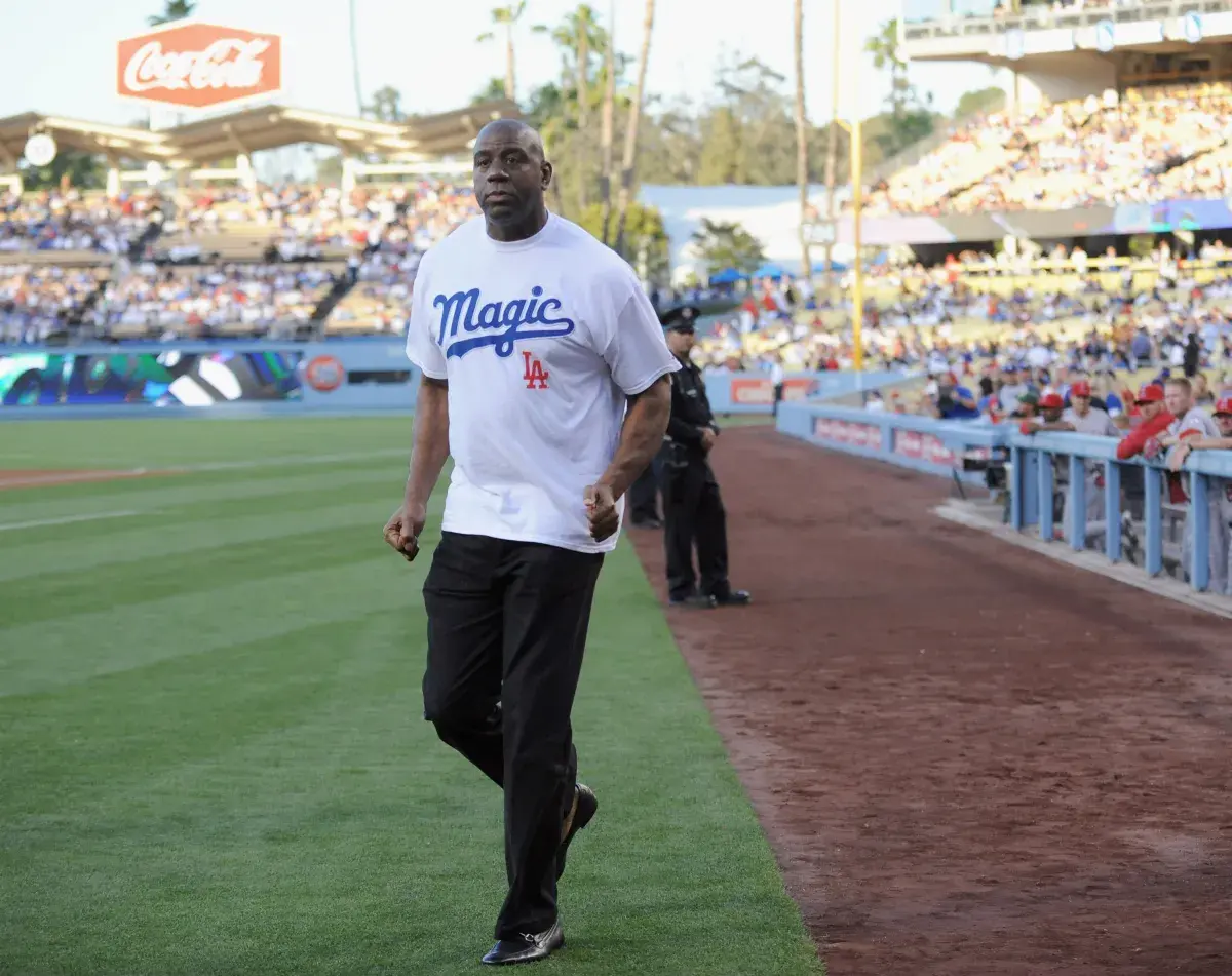 Kevin Gausman Has Message for Dodgers' Magic Johnson